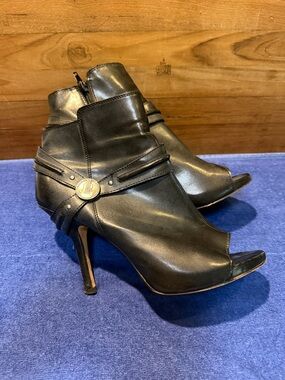 Women's Black Peep-Toe Ankle Heels with Side Zip